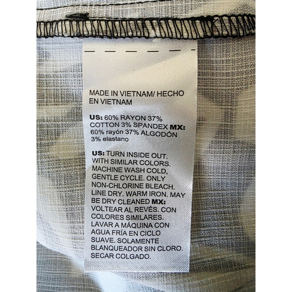 Chico's 3.5 Black/White Leaf Trapunto Cropped Wide Leg Pants 18 1X Pull On NEW - Picture 8 of 8